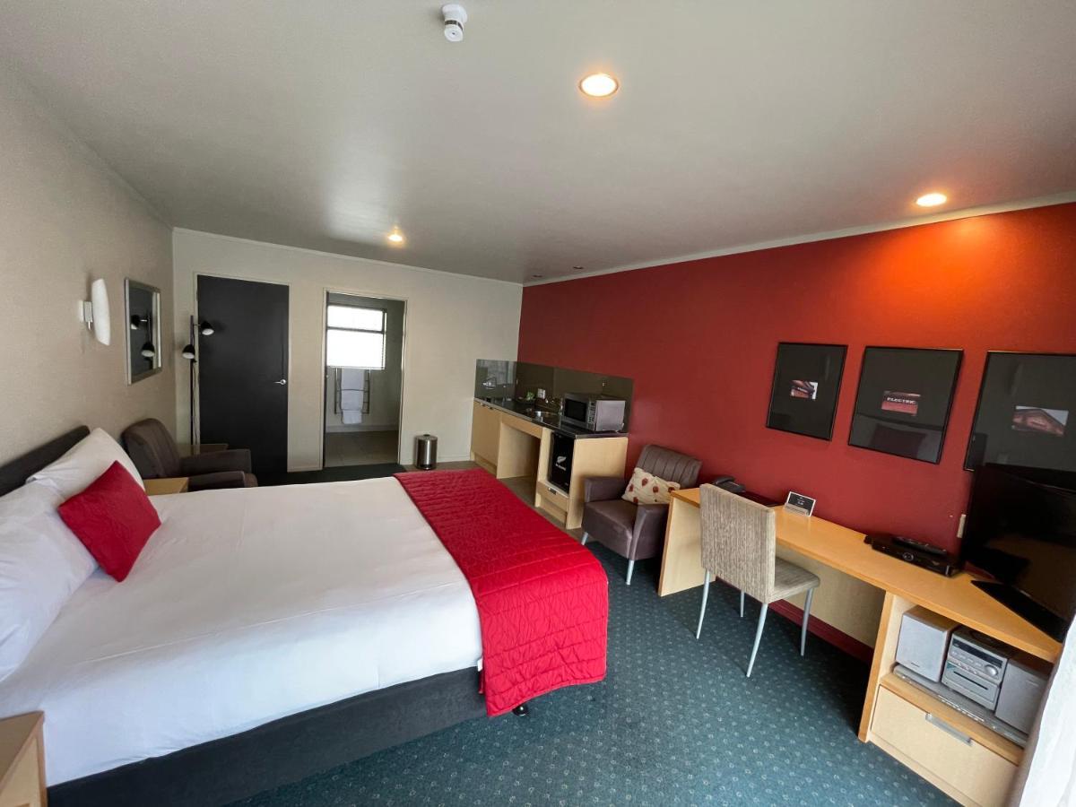Bentleys Motor Inn Palmerston North Bagian luar foto