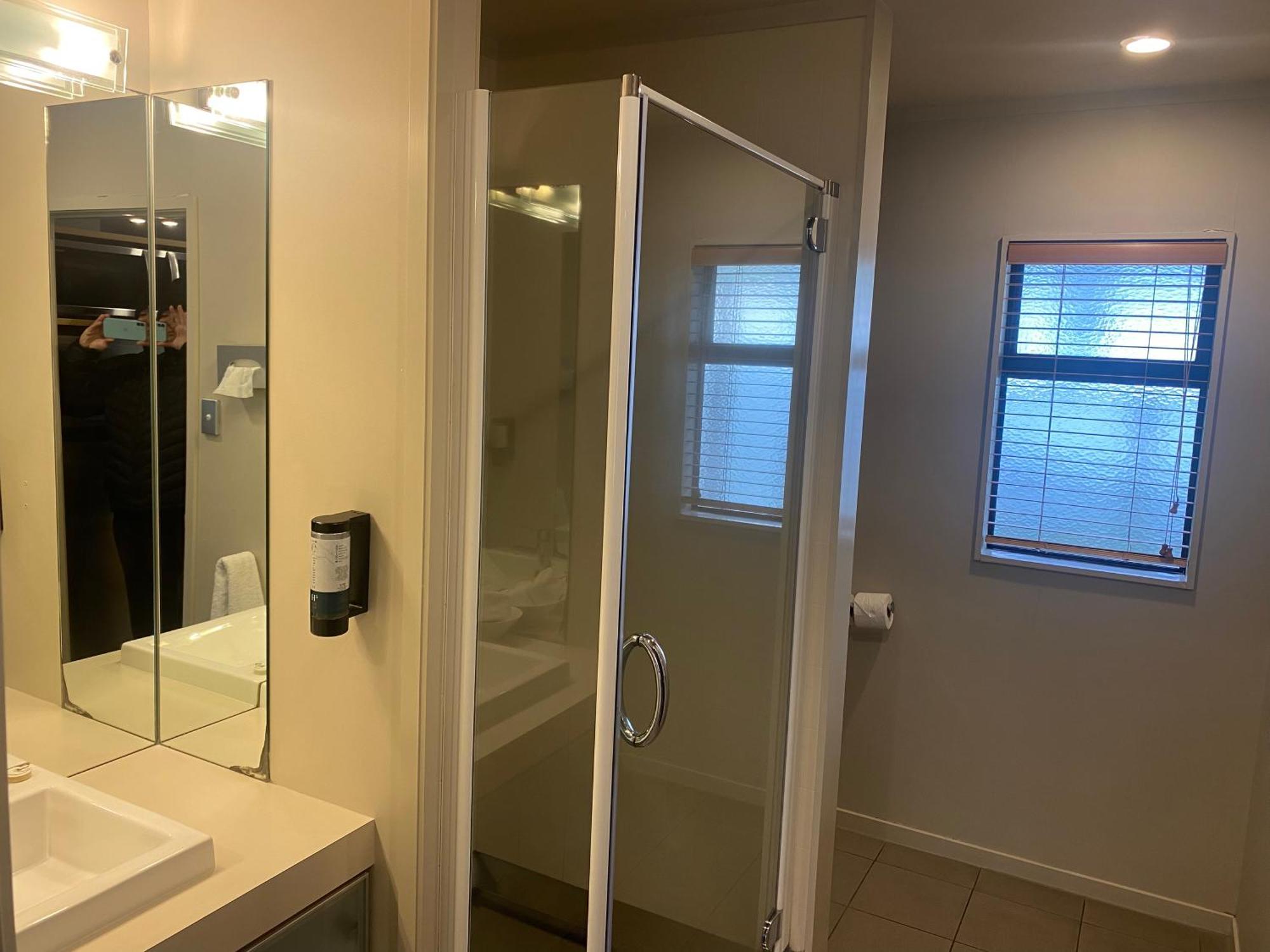 Bentleys Motor Inn Palmerston North Bagian luar foto