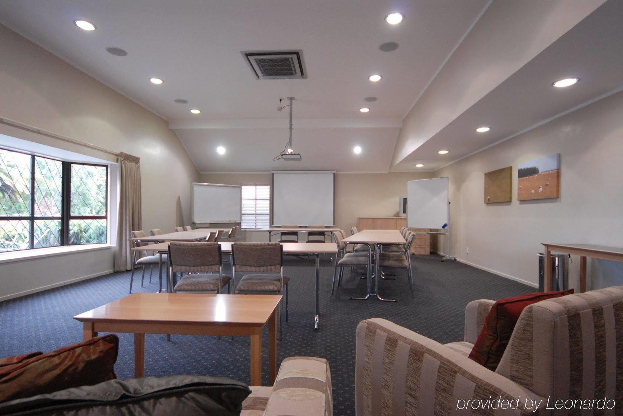 Bentleys Motor Inn Palmerston North Bisnis foto