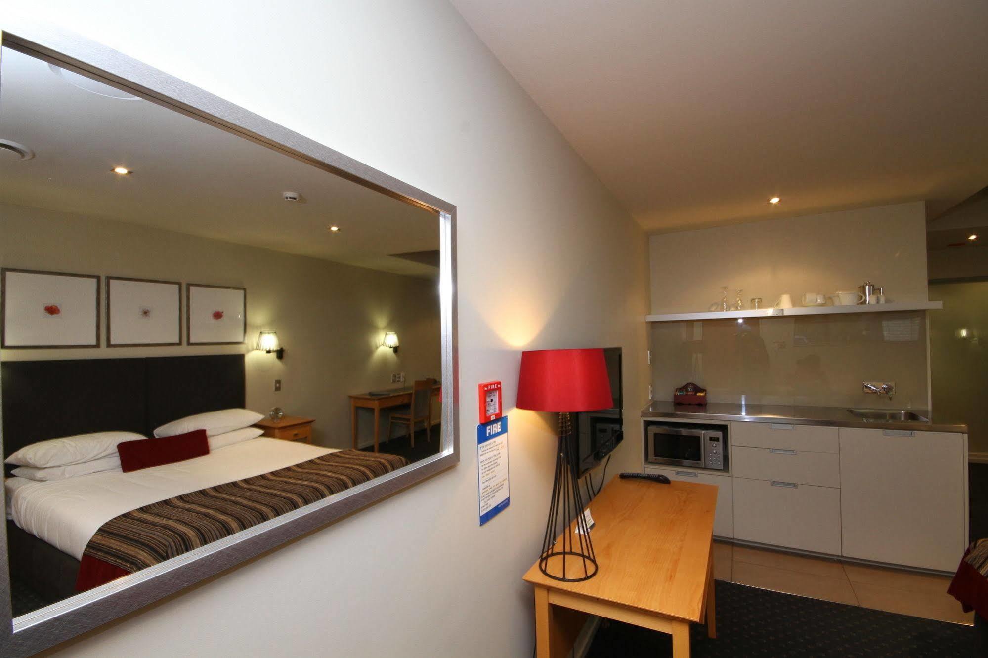 Bentleys Motor Inn Palmerston North Bagian luar foto