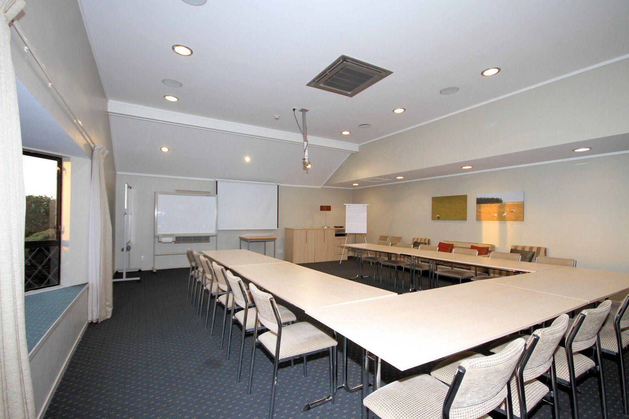 Bentleys Motor Inn Palmerston North Bagian luar foto