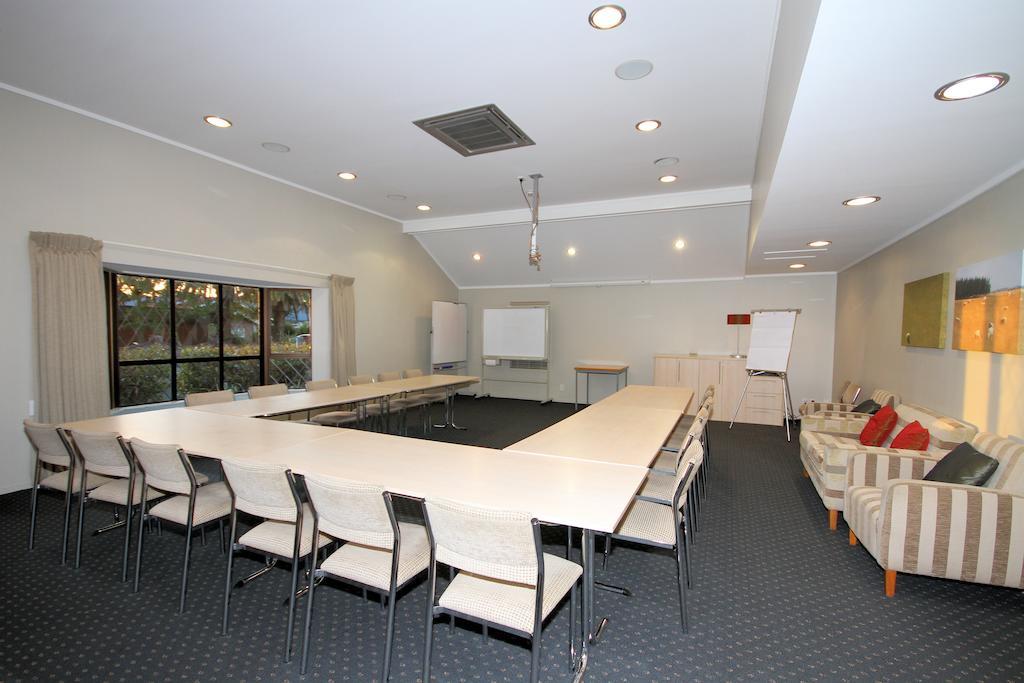 Bentleys Motor Inn Palmerston North Bagian luar foto
